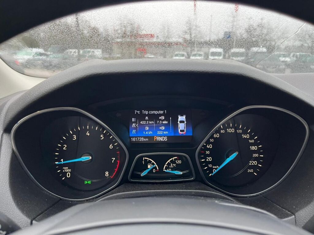 Ford FOCUS 2016 Ruskea (beige)