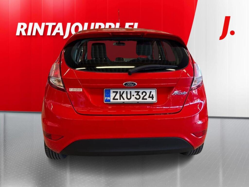 Ford Fiesta 2016 Punainen