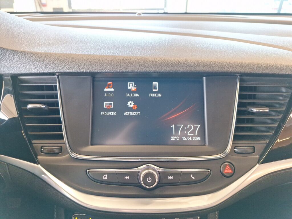 Opel Astra 2016 Punainen