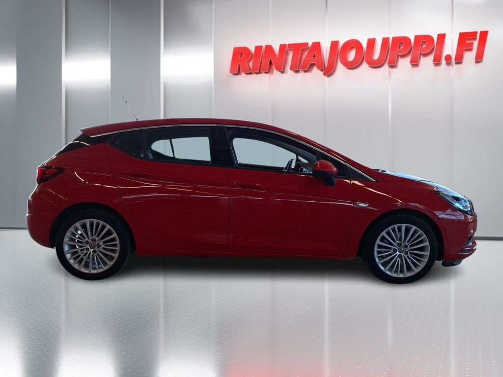 Opel Astra 2016 Punainen