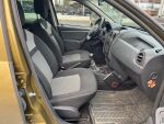 Dacia Duster 2015 Vihreä