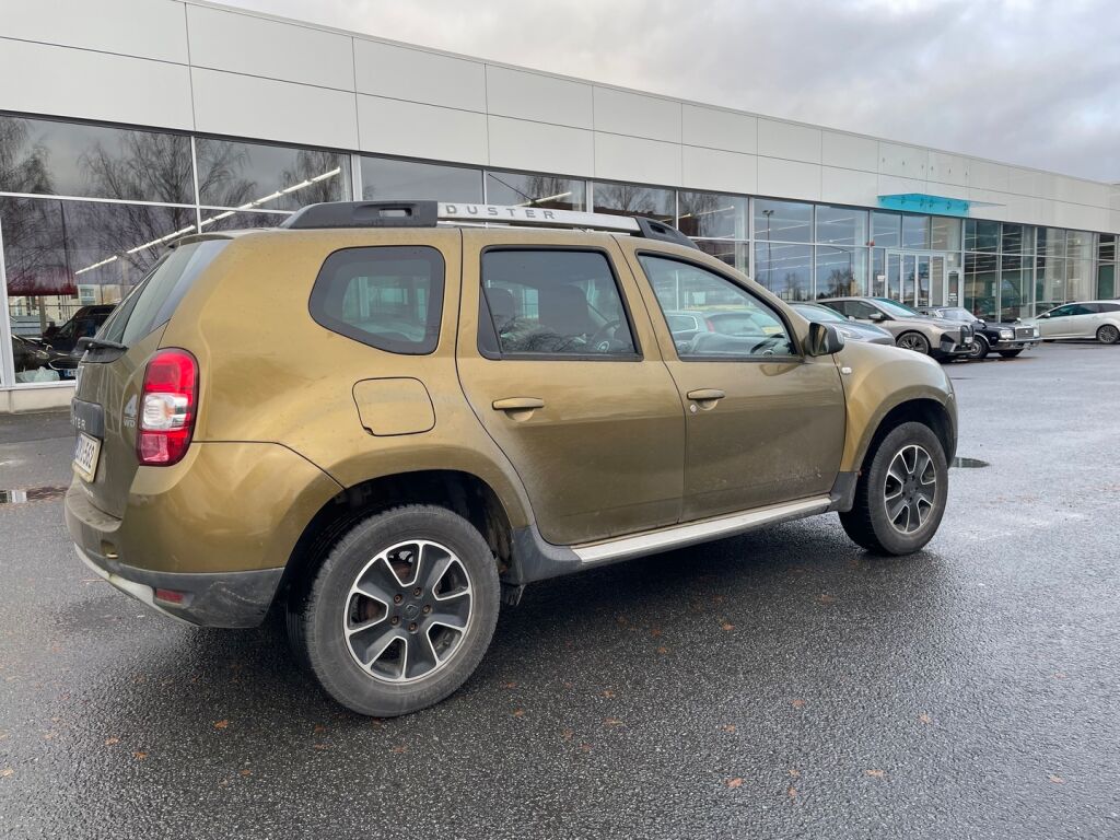 Dacia Duster 2015 Vihreä