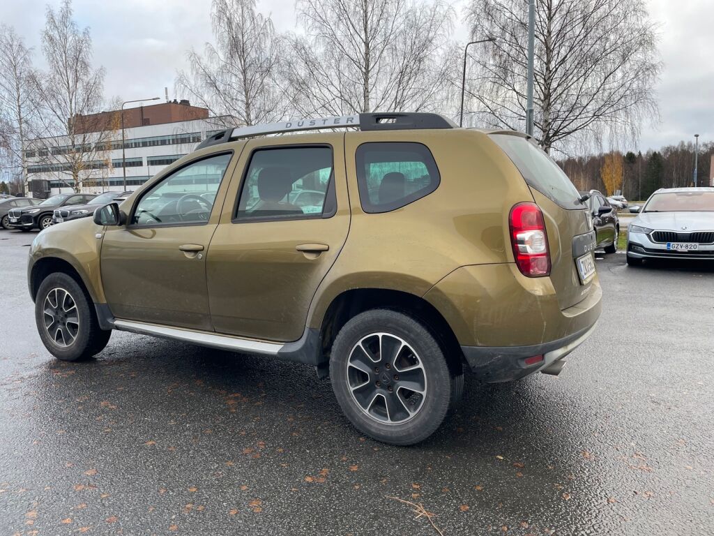 Dacia Duster 2015 Vihreä