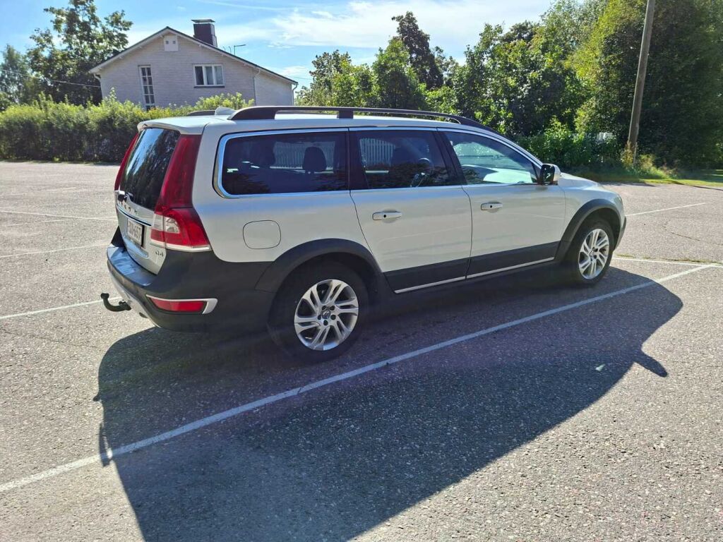 Volvo XC70 2015 Valkoinen