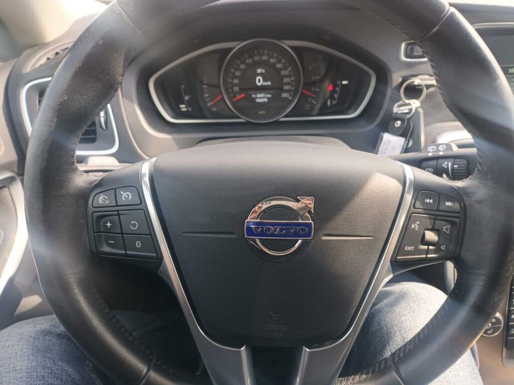 Volvo V40 Cross Country 2016 Valkoinen