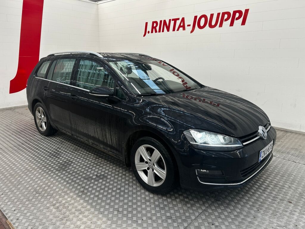 Volkswagen Golf 2016 Musta