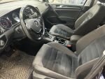 Volkswagen Golf 2016 Musta