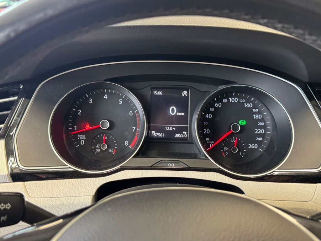 Volkswagen Passat 2016 Harmaa