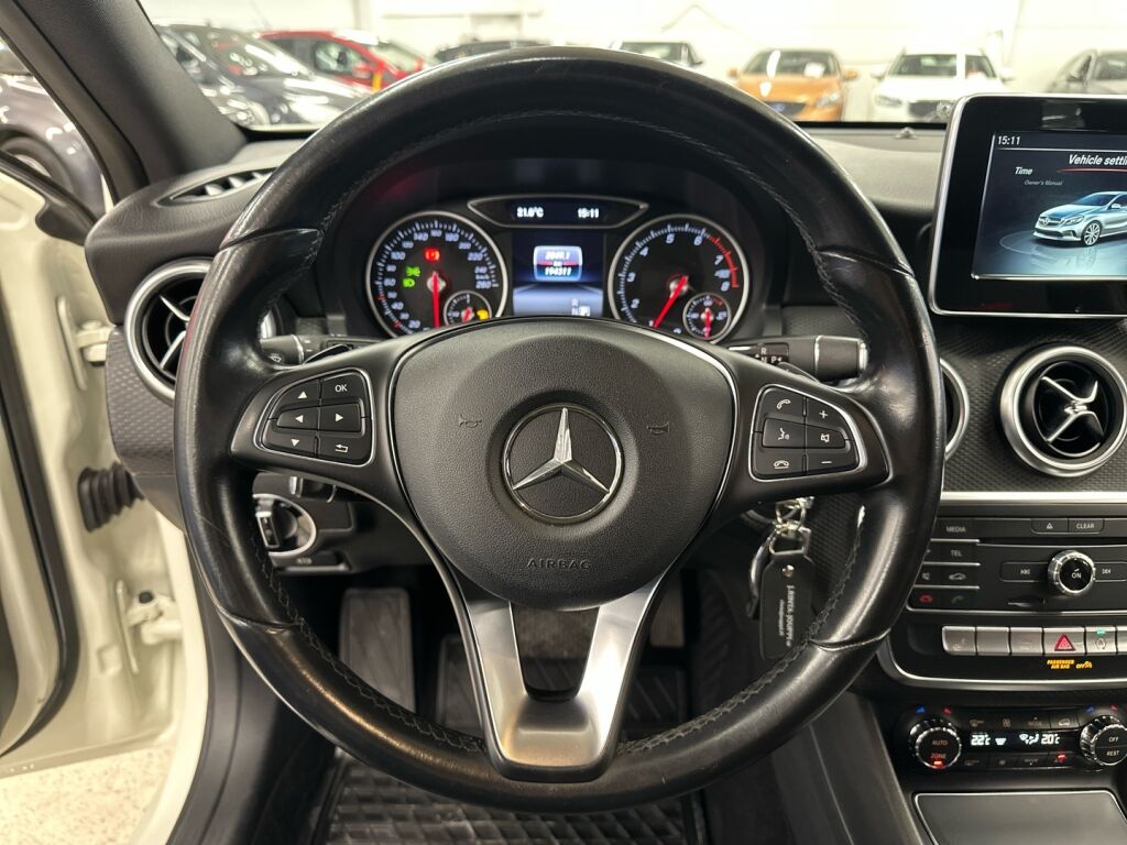 Mercedes-Benz A 2016 Valkoinen