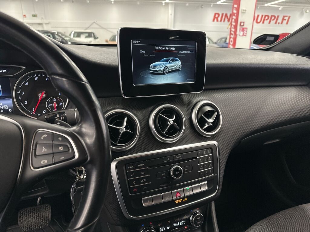 Mercedes-Benz A 2016 Valkoinen