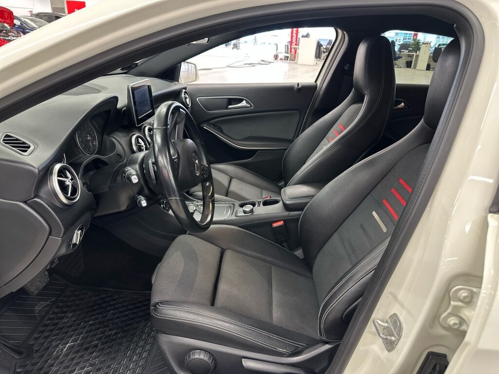 Mercedes-Benz A 2016 Valkoinen
