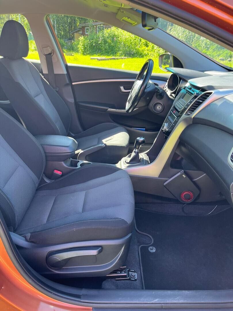 Hyundai i30 5d 2017 Oranssi