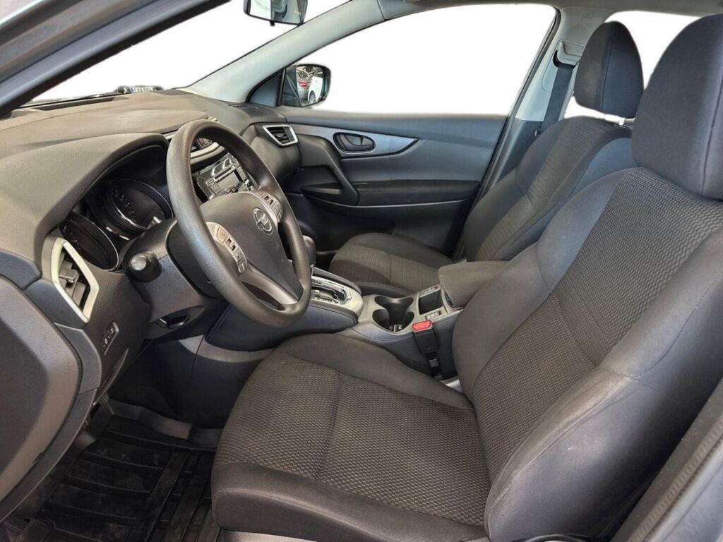 Nissan Qashqai 2016 Harmaa