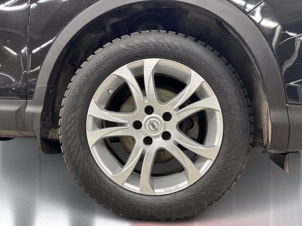 Nissan Qashqai 2017 Musta