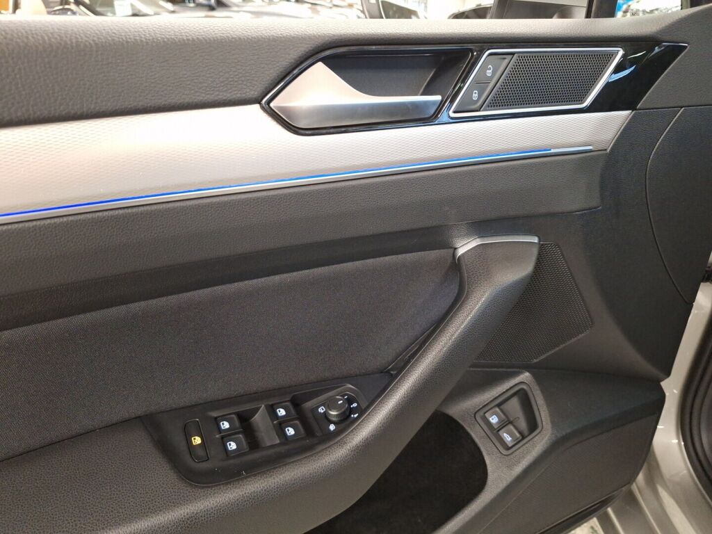 Volkswagen Passat 2017 Harmaa