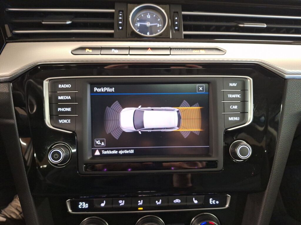 Volkswagen Passat 2017 Harmaa