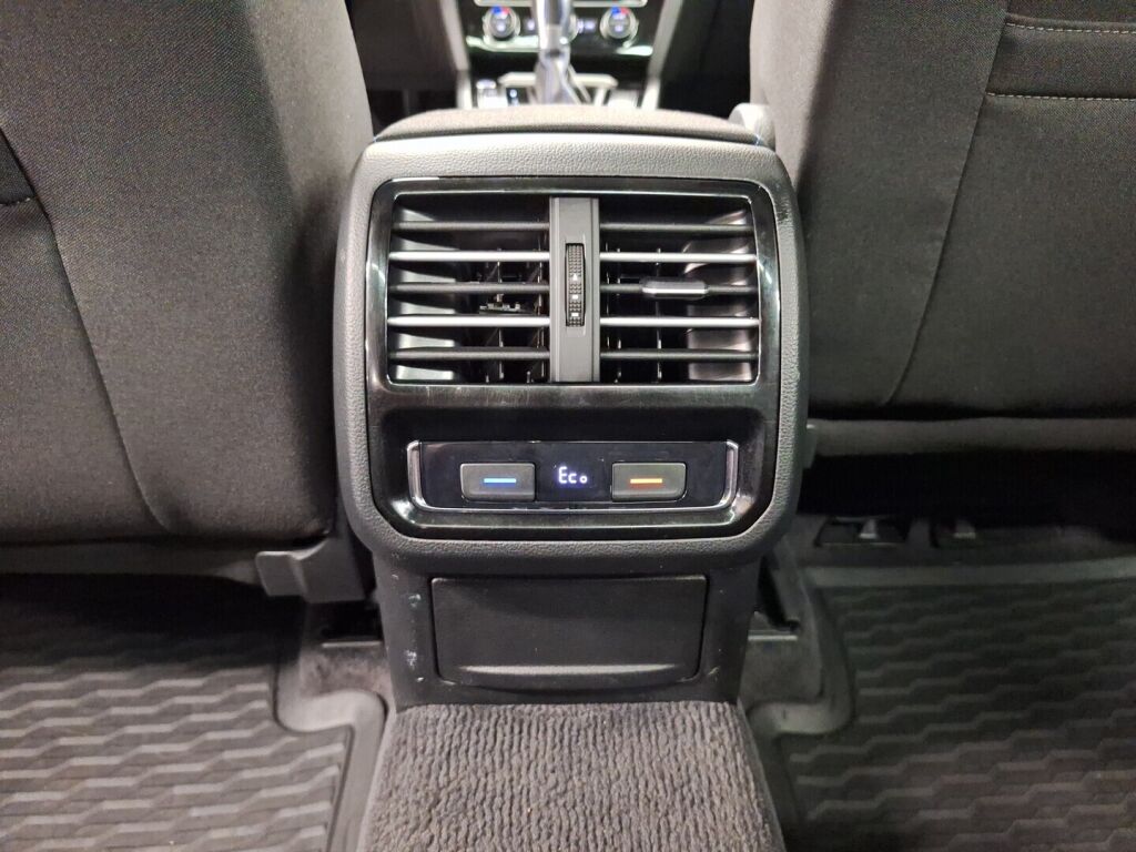 Volkswagen Passat 2017 Harmaa