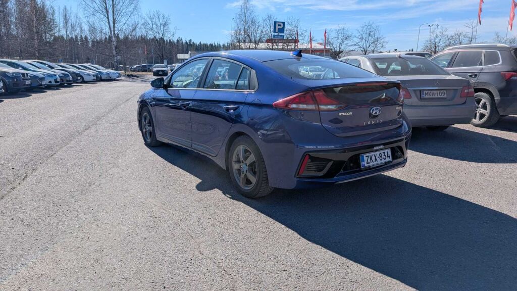 Hyundai IONIQ plug-in 2019 Sininen