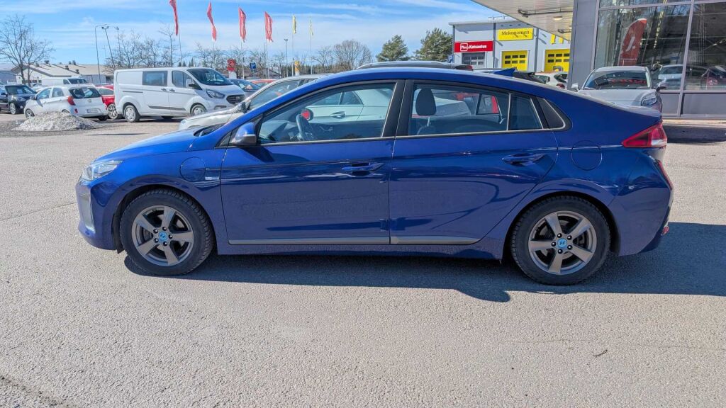 Hyundai IONIQ plug-in 2019 Sininen