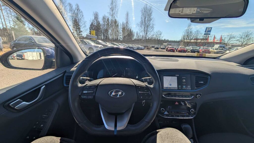 Hyundai IONIQ plug-in 2019 Sininen