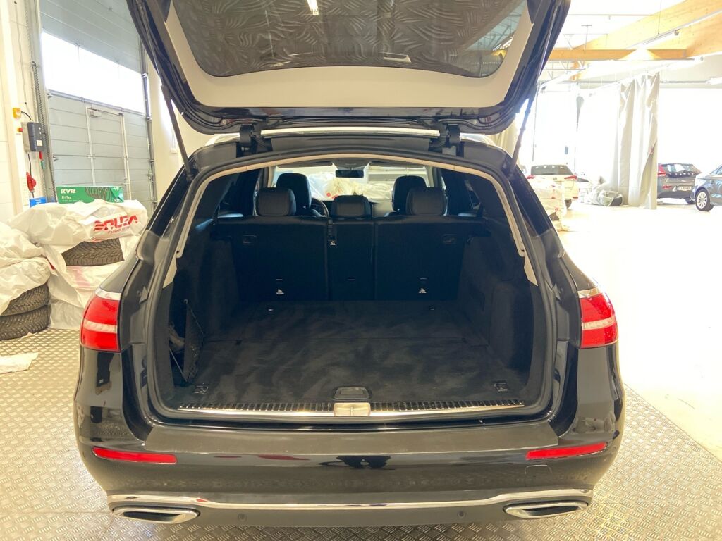 Mercedes-Benz E 2018 Musta