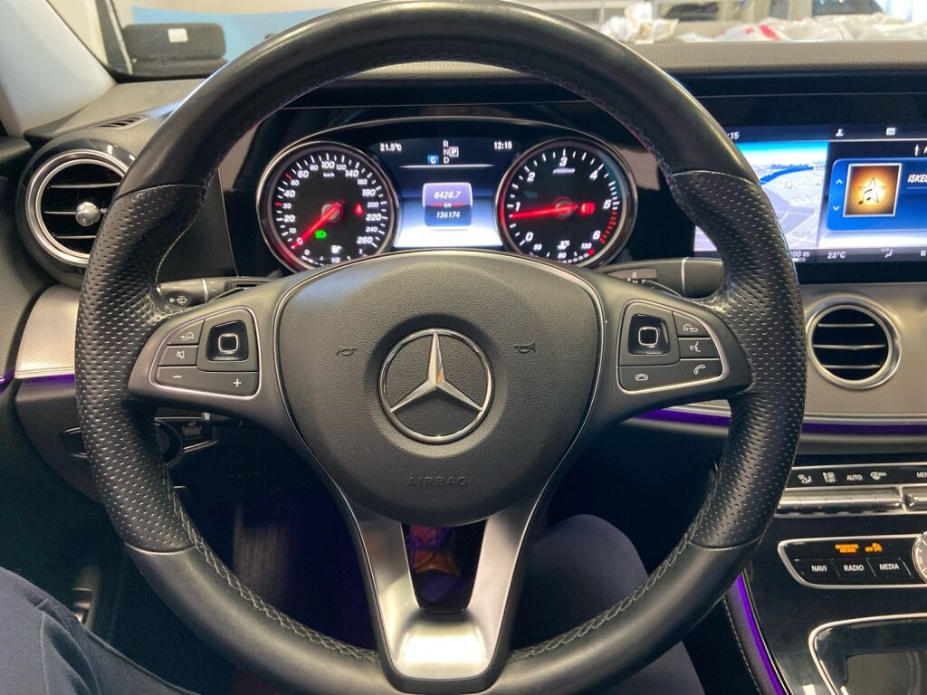 Mercedes-Benz E 2018 Musta