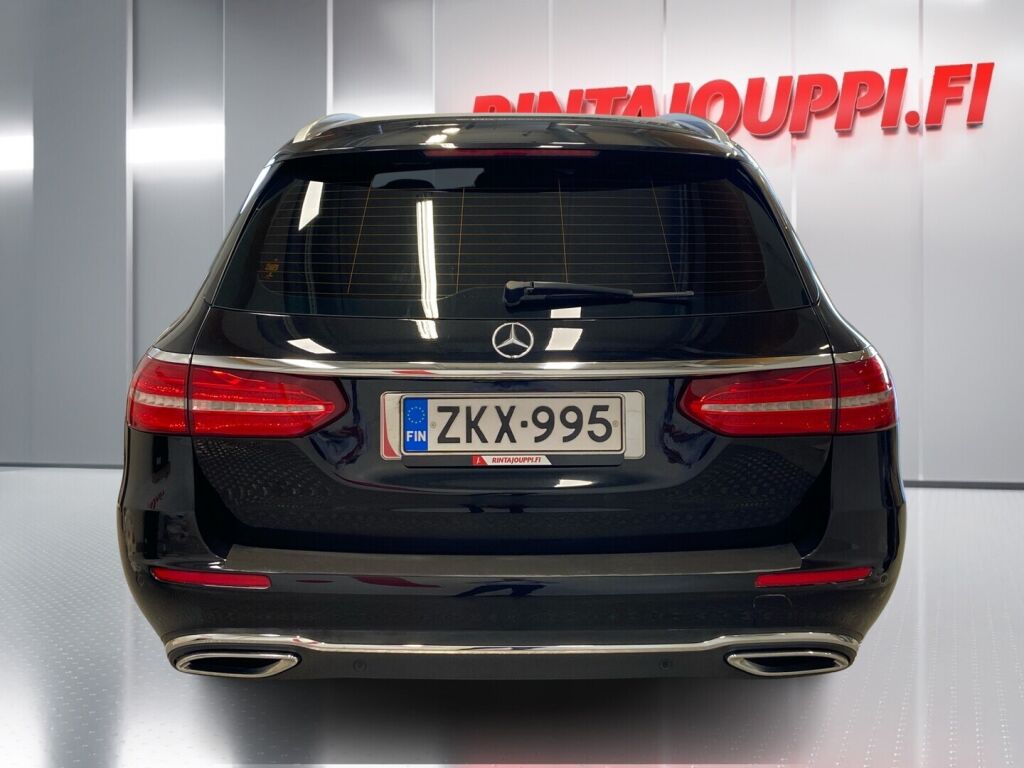 Mercedes-Benz E 2018 Musta