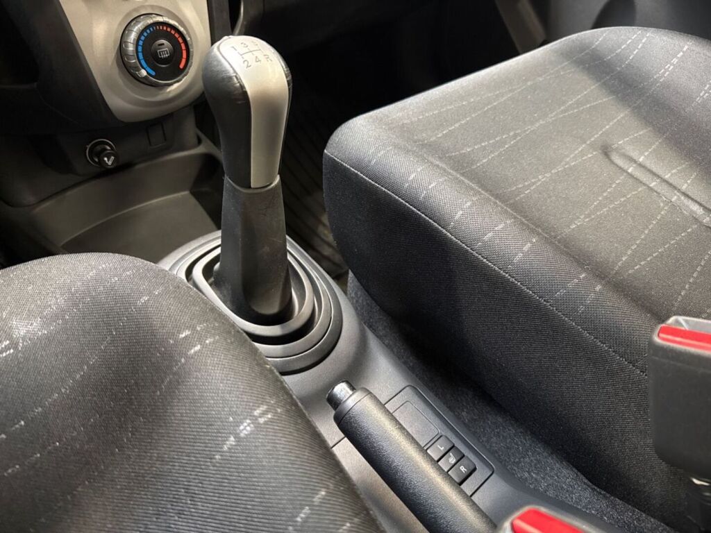 Toyota Yaris 2008 Hopea
