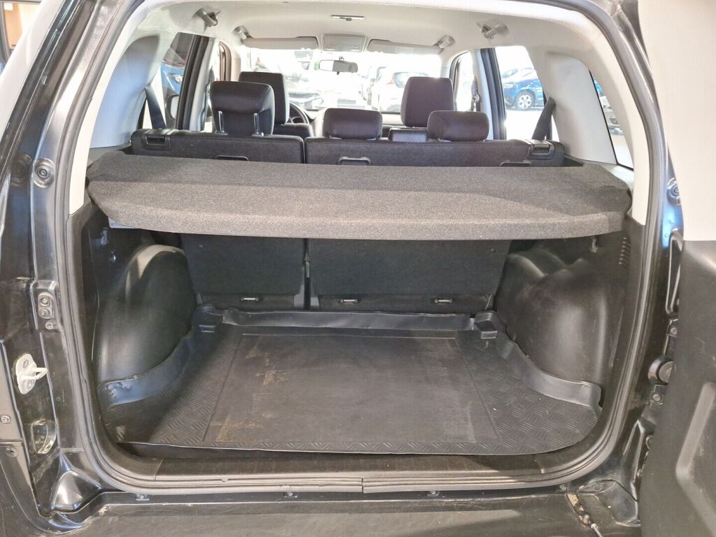 Suzuki Grand Vitara 2011 Musta