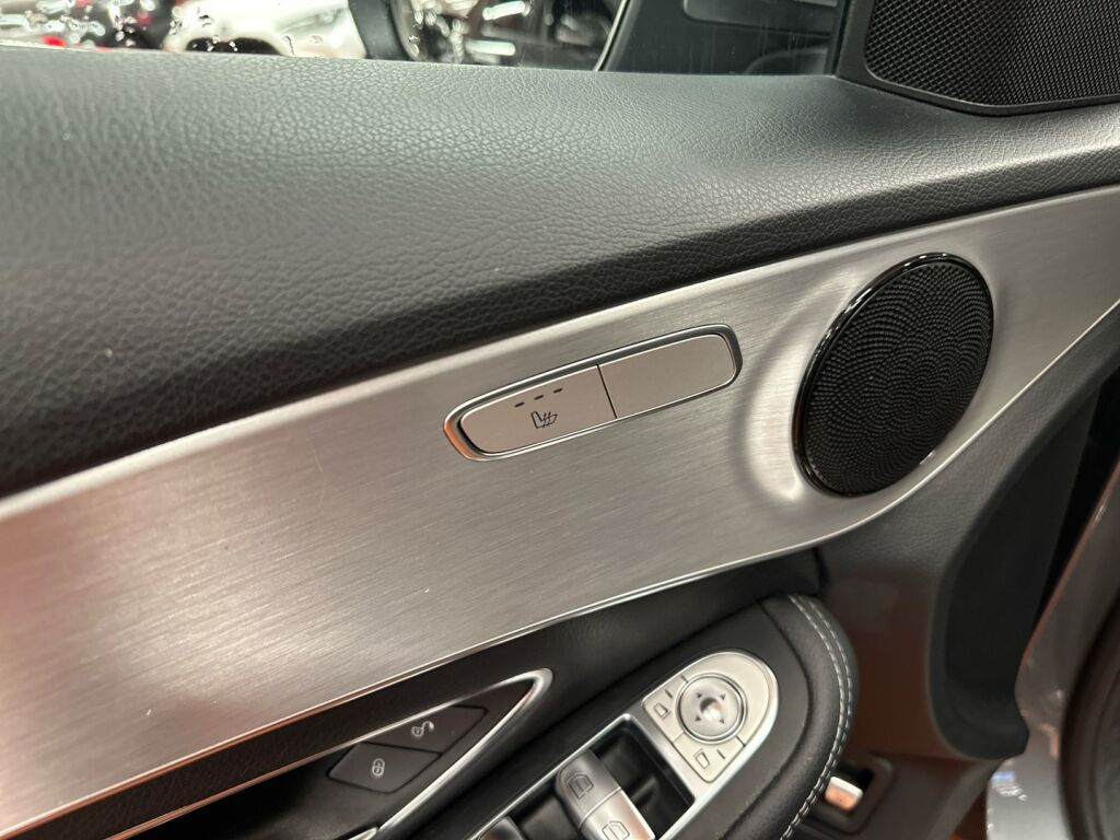 Mercedes-Benz C 2016 Harmaa