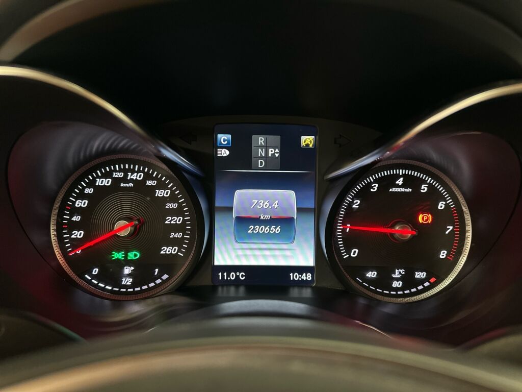 Mercedes-Benz C 2016 Harmaa