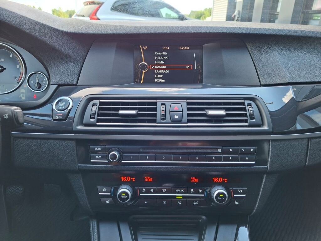 BMW 520 2013 Musta