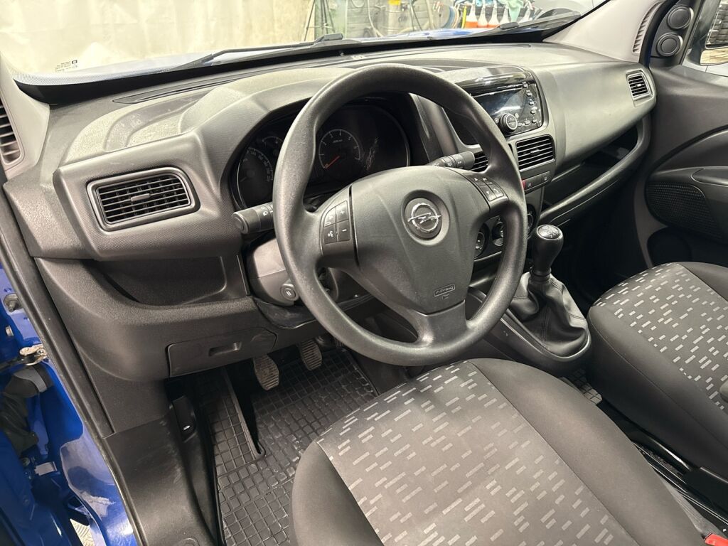 Opel Combo 2017 Sininen
