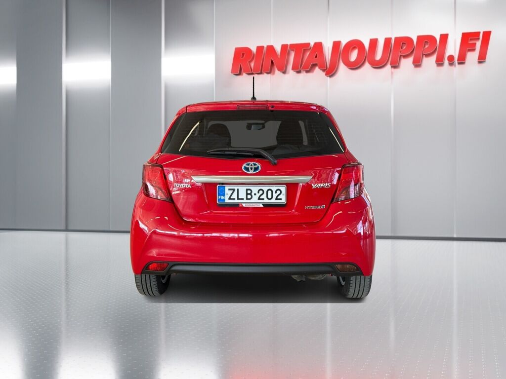 Toyota Yaris 2016 Punainen