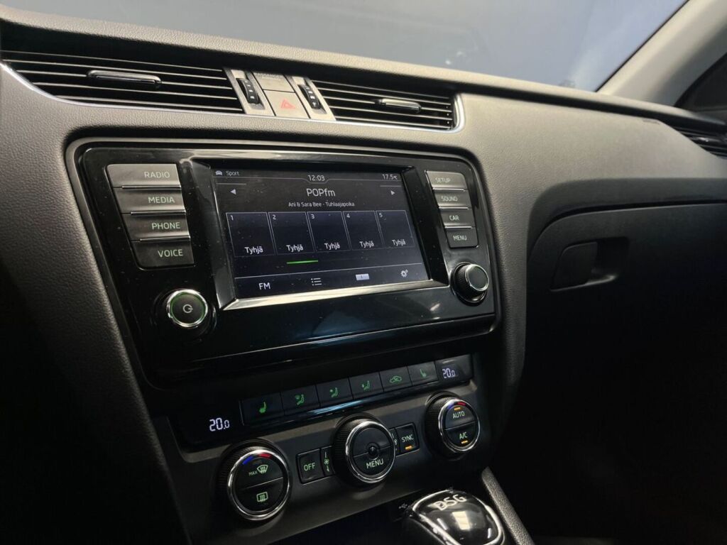 Skoda Octavia 2016 Musta