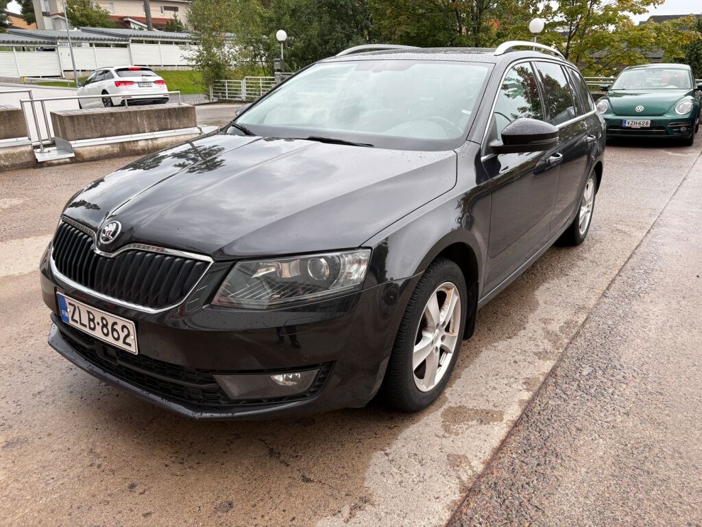 Skoda Octavia 2016 Musta