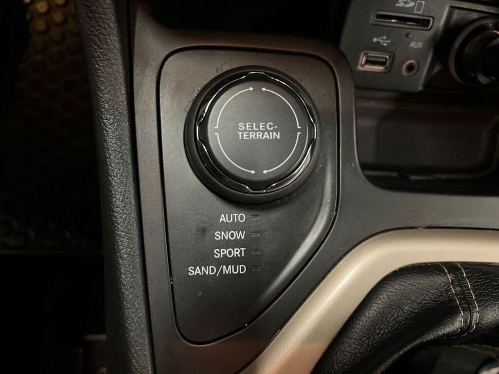 Jeep Cherokee 2017 Musta
