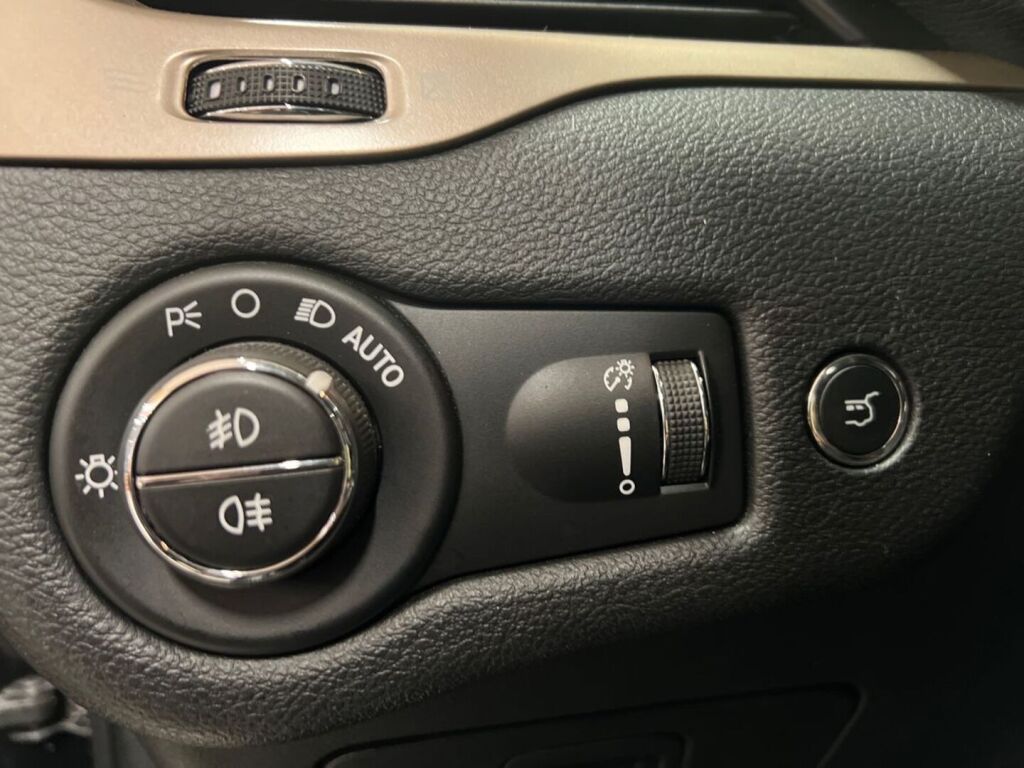 Jeep Cherokee 2017 Musta