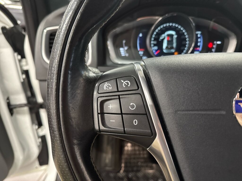 Volvo V60 2016 Valkoinen