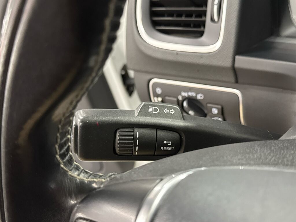 Volvo V60 2016 Valkoinen