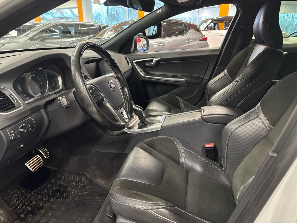 Volvo V60 2016 Valkoinen