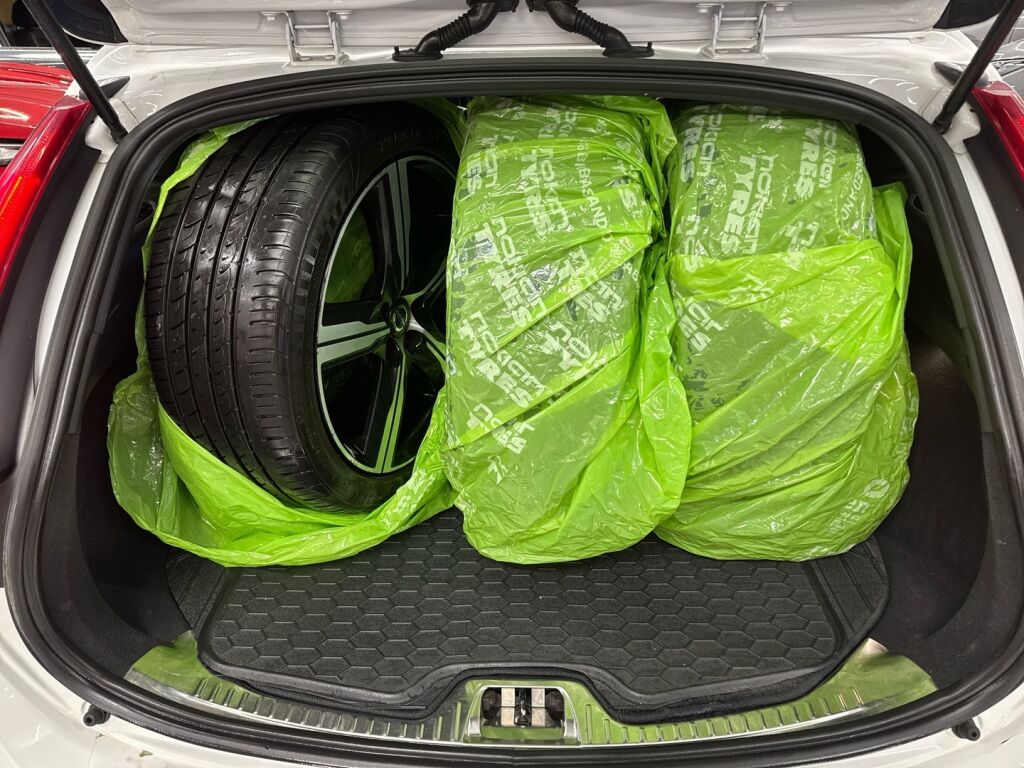 Volvo V60 2016 Valkoinen