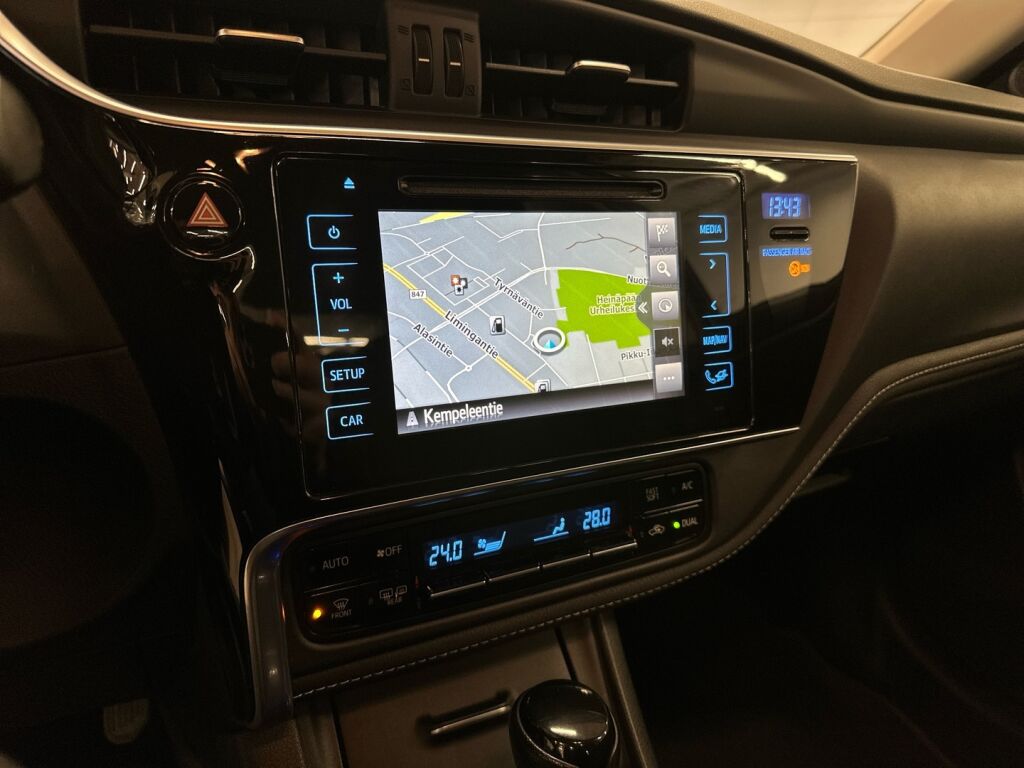 Toyota Corolla 2016 Musta