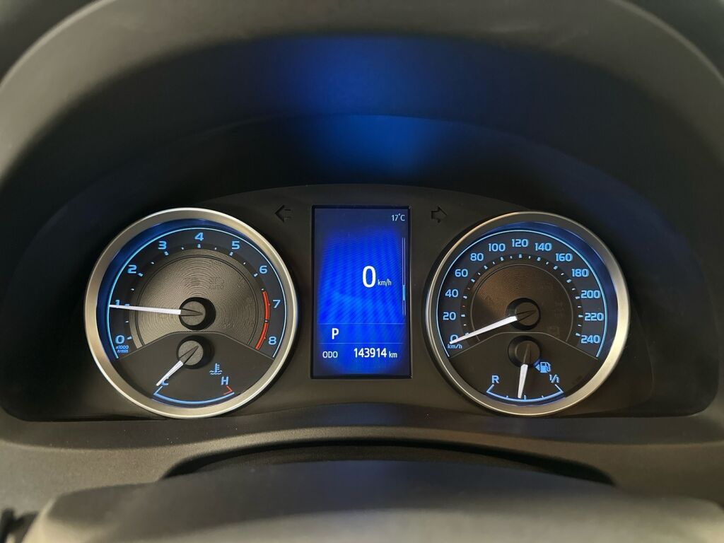 Toyota Corolla 2016 Musta