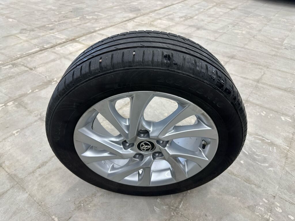 Toyota Corolla 2016 Musta