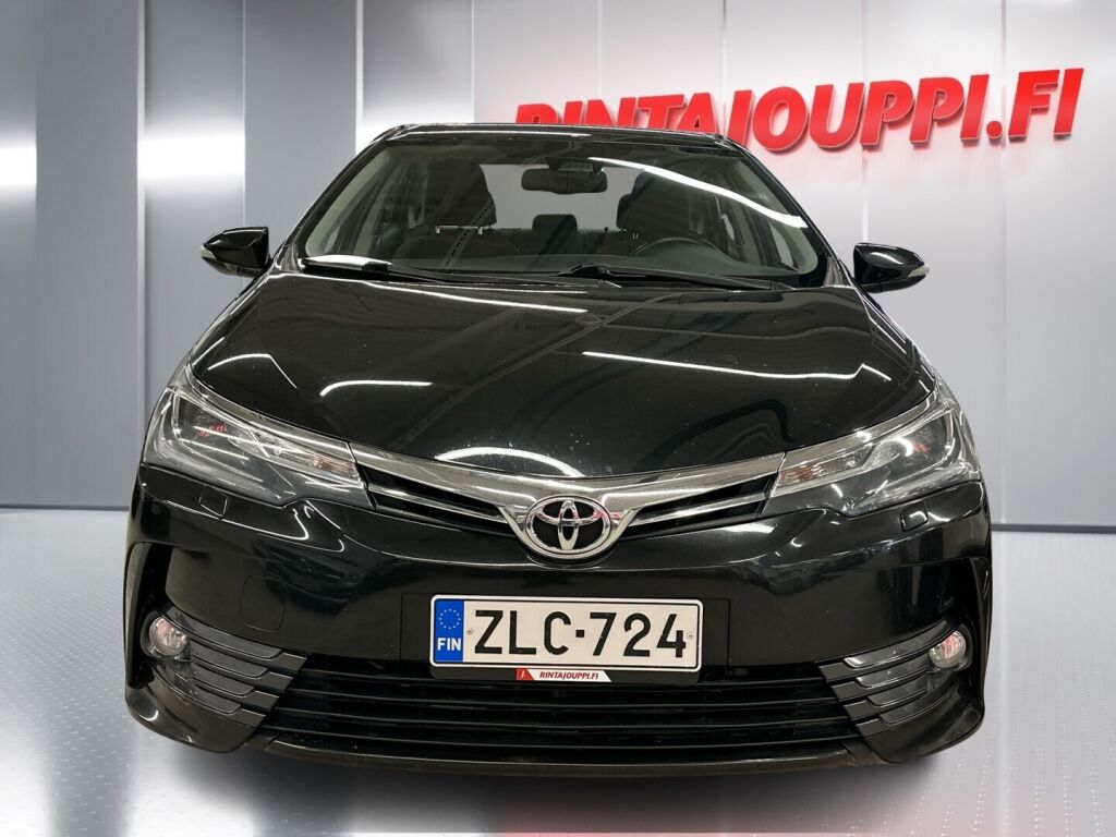 Toyota Corolla 2016 Musta