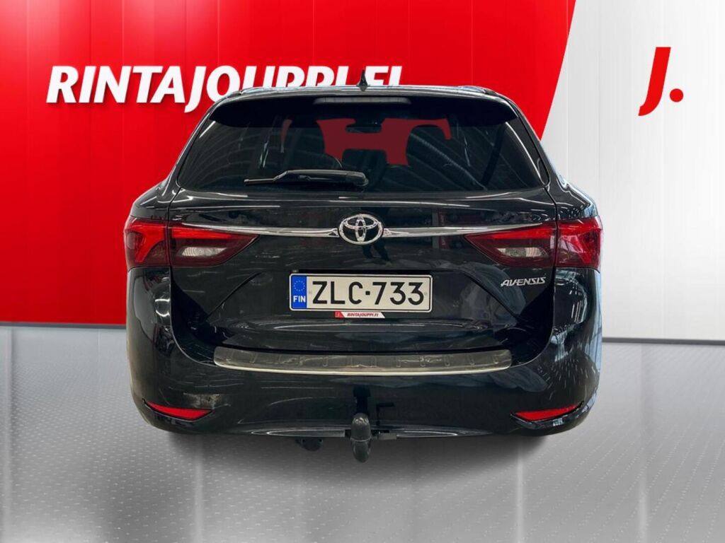 Toyota Avensis 2016 Musta