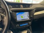 Toyota Avensis 2016 Musta