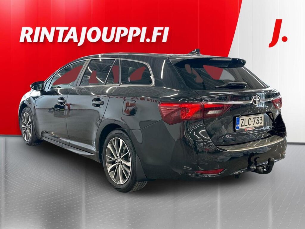 Toyota Avensis 2016 Musta