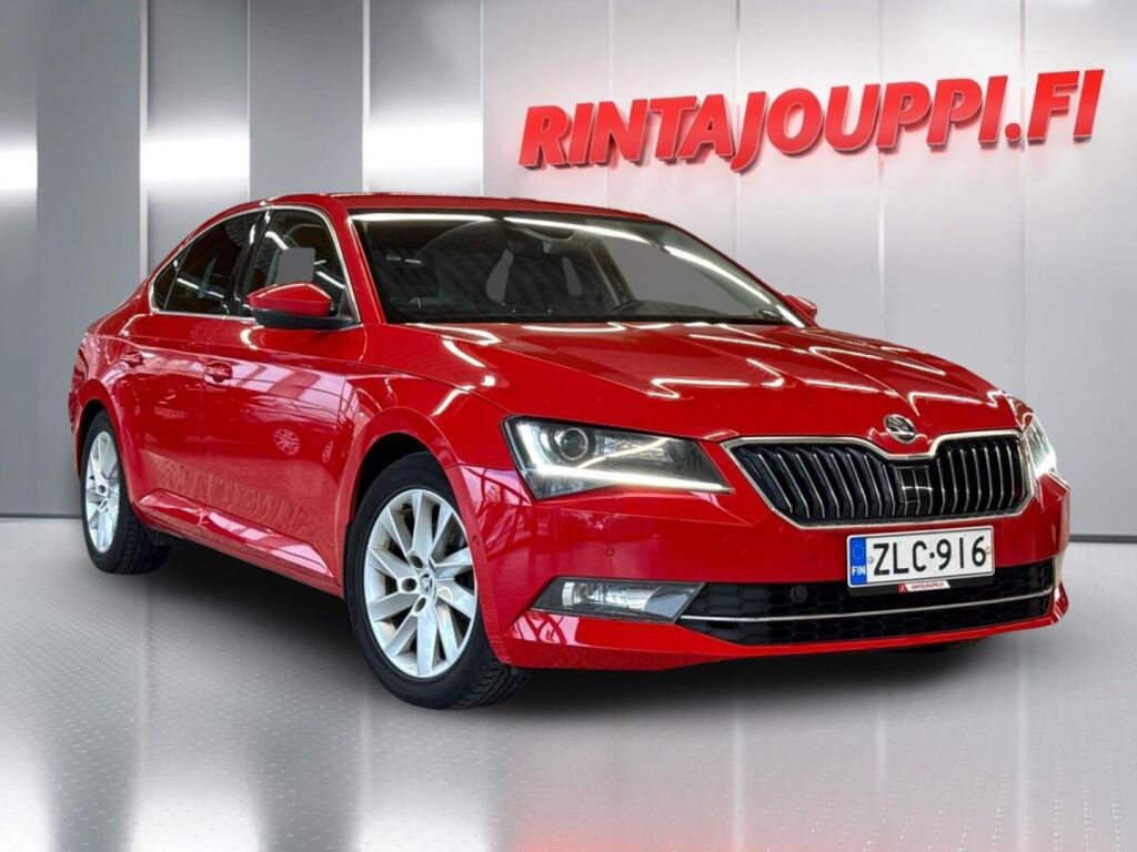 Skoda Superb 2017 Punainen